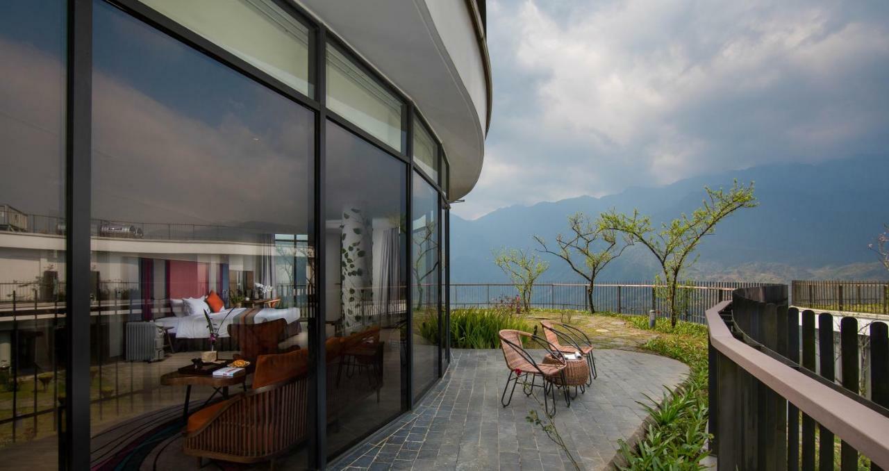 Pao'S Sapa Leisure Hotel Exterior foto The 180° view of the hotel